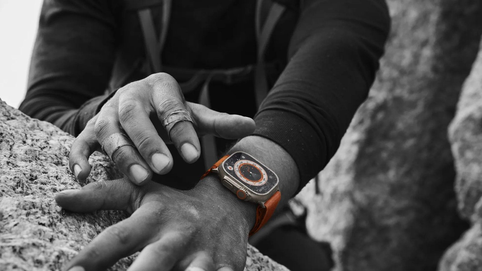 man-apple-watch